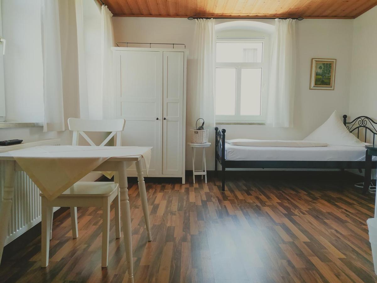 Dorfschaenke Deggendorf Hotel & Apartmenthaus & Biergarten, E-Bike-Verleih Kostenlos 部屋 写真