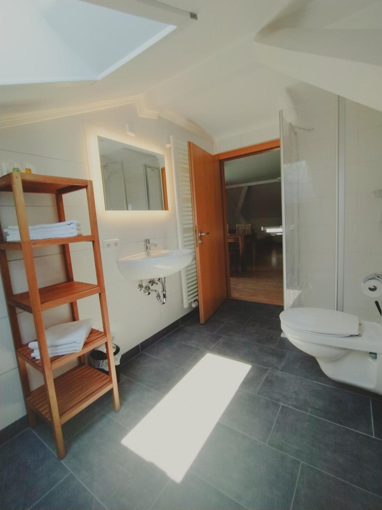 Dorfschaenke Deggendorf Hotel & Apartmenthaus & Biergarten, E-Bike-Verleih Kostenlos 部屋 写真